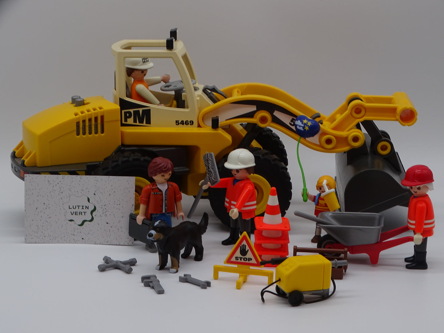 Playmobil 5469 « Chargeuse avec godet » et scène de ville d'occasion PLAYMOBIL - Dès 4 ans | Ref 13041