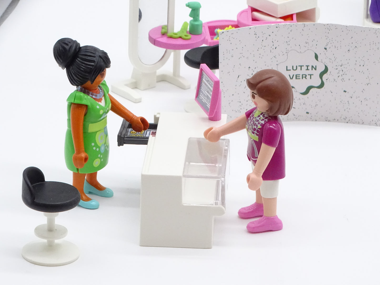 Playmobil pièce unique « Chez la coiffeuse » d'occasion PLAYMOBIL - Dès 4 ans | Ref 13467