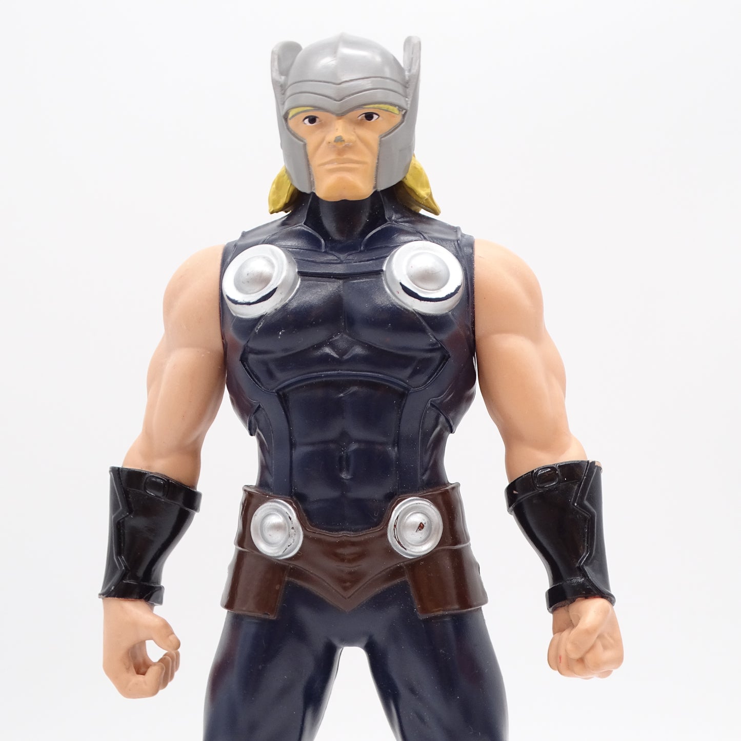 Figurine Thor en tenue Comics d'occasion HASBRO - Dès 5 ans | Ref 14141
