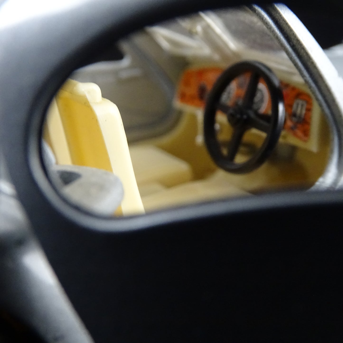 Voiture miniature de collection Bugatti d'occasion - BURAGO
