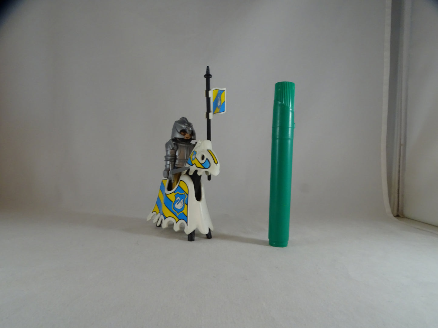 Chevalier vaillant du cygne 3024 d'occasion PLAYMOBIL - Dès 6 ans | Ref 11300