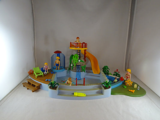 Piscine avec toboggan  d'occasion PLAYMOBIL - Dès 4 ans | Ref 11320