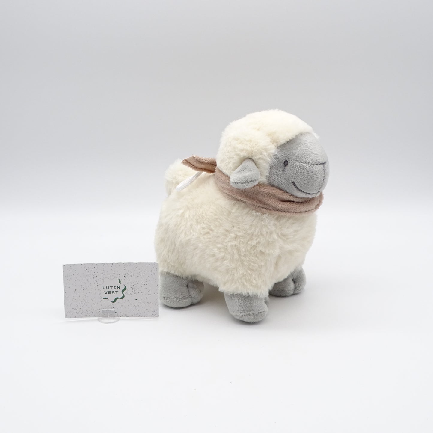 Peluche Mouton avec Bandana EDITIONS DOUCET - Dès 2 ans | Ref 15233