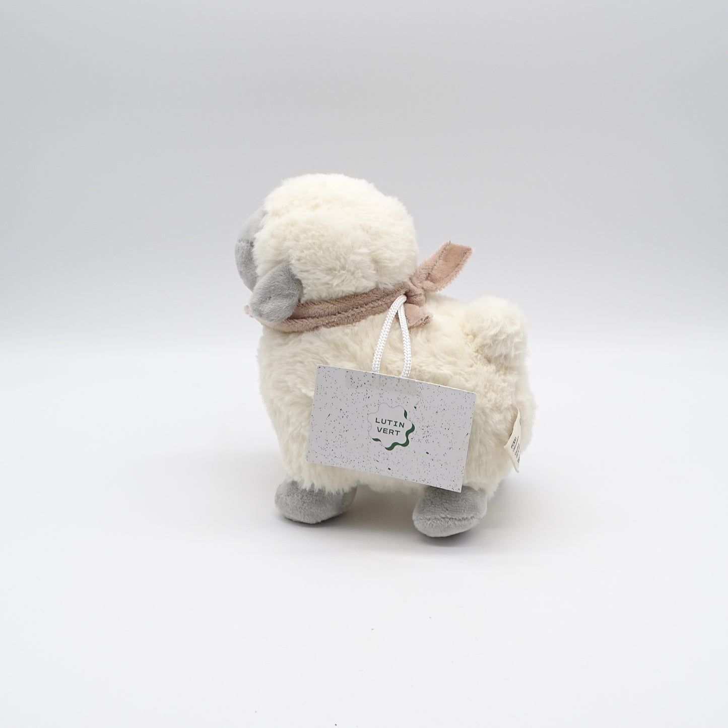 Peluche Mouton avec Bandana EDITIONS DOUCET - Dès 2 ans | Ref 15233