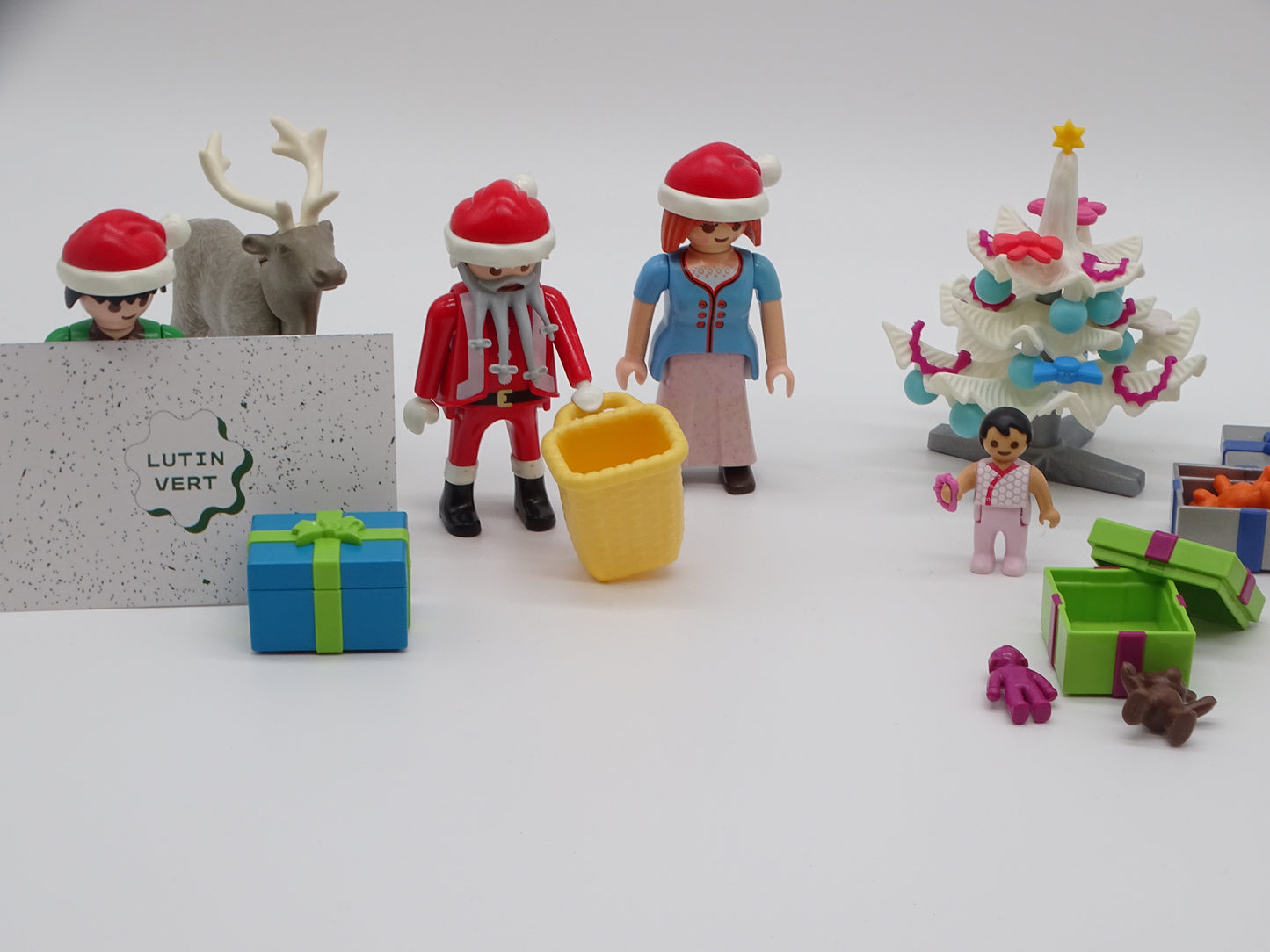 Playmobil pièce unique « Le jour de Noël » d'occasion PLAYMOBIL - Dès 3 ans | Ref 13060