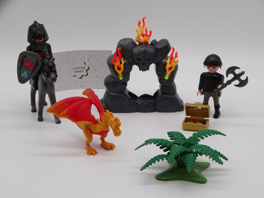 Playmobil set unique « Le Chevalier noir et le Dragon » d'occasion PLAYMOBIL - Dès 4 ans | Ref 13082