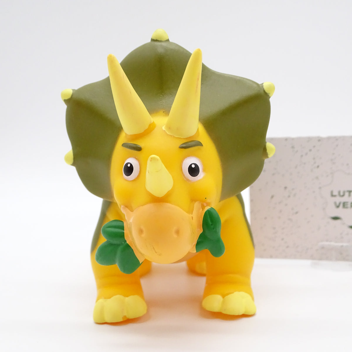 Figurine de dinosaure Tricératops – Collection « Le Monde des Dinos » DEAGOSTINI - Dès 3 ans | Ref 15757