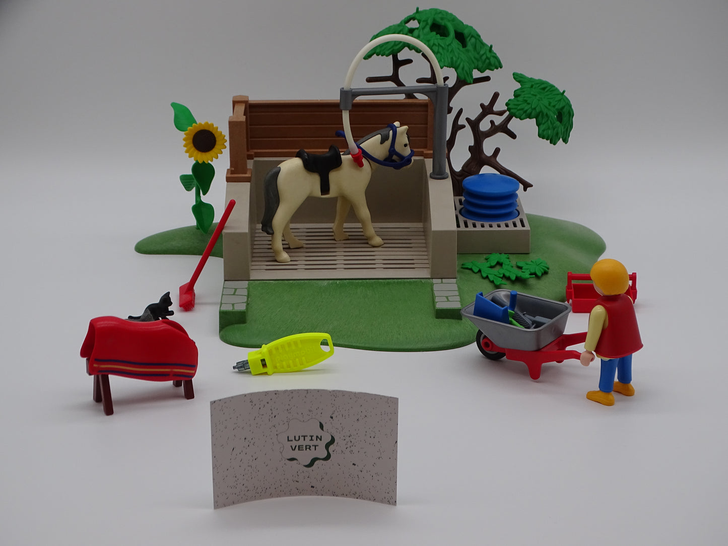 Playmobil 4193 « Box lavage chevaux » d'occasion PLAYMOBIL – Dès 4 ans | Ref 13125