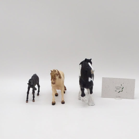 Lot de 3 figurines de chevaux. PAPO - Dès 3 ans | Ref 15865
