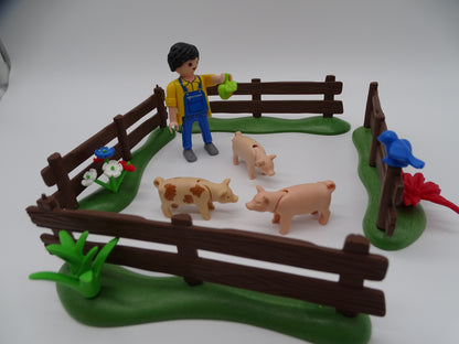 Playmobil pièce unique « La ferme des petits cochons » d'occasion PLAYMOBIL - Dès 6 ans | Ref 13377