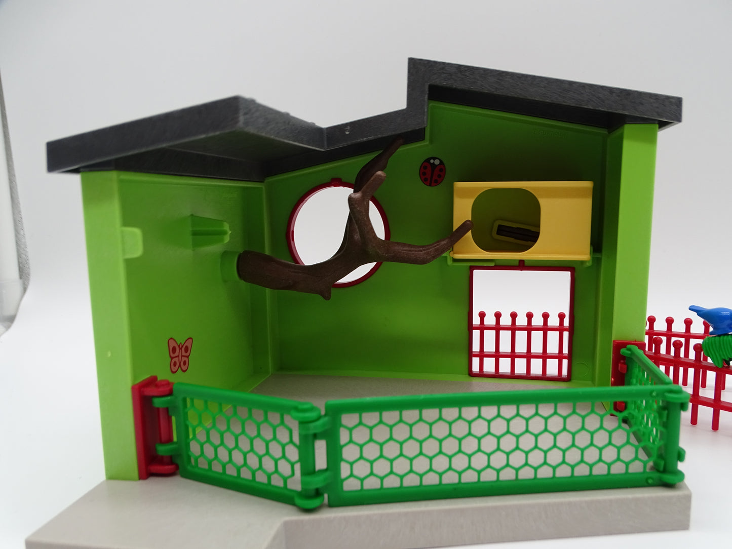 Playmobil pièce unique « Le refuge des Chats » d'occasion PLAYMOBIL - Dès 6 ans | Ref 13380