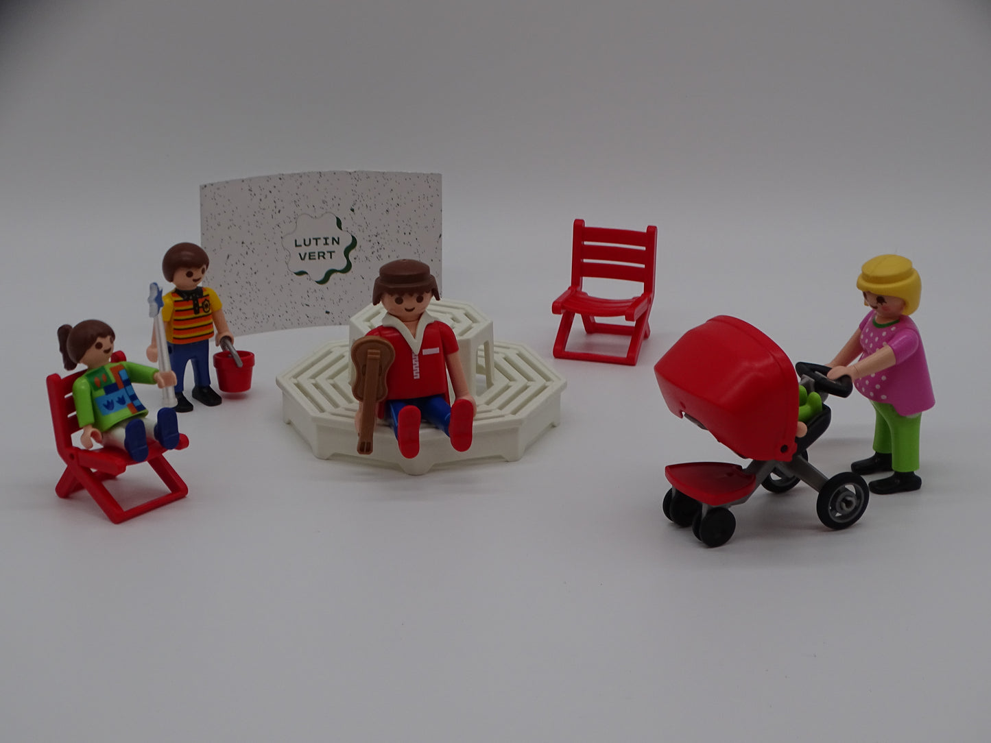 Playmobil pièce unique « Balade au parc » d'occasion PLAYMOBIL - Dès 6 ans | Ref 13432
