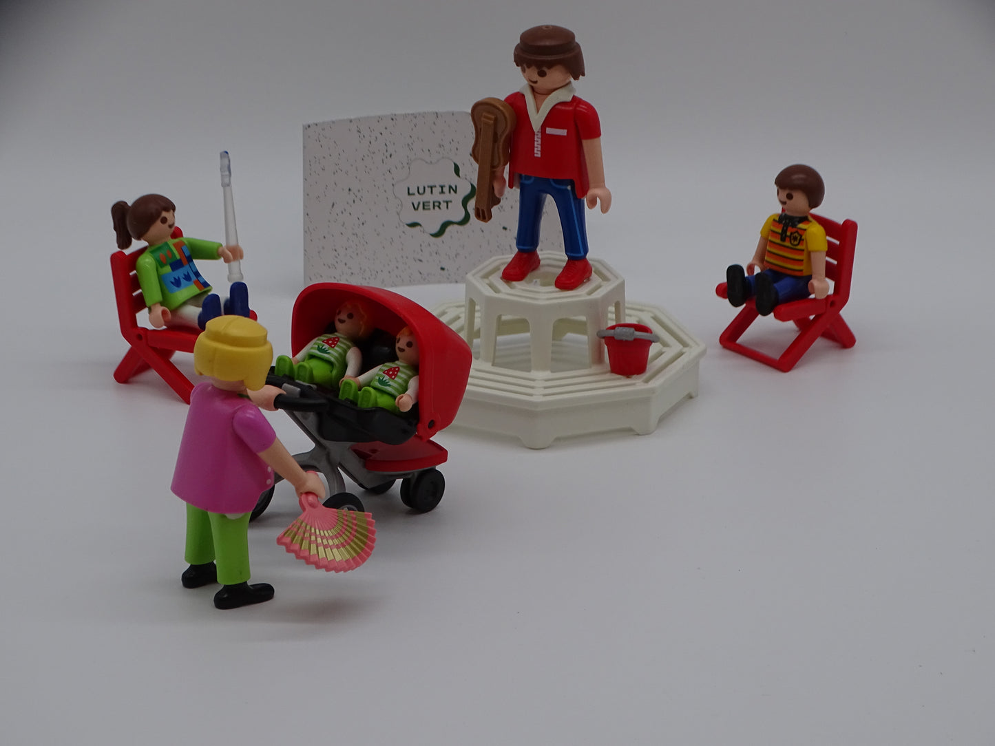 Playmobil pièce unique « Balade au parc » d'occasion PLAYMOBIL - Dès 6 ans | Ref 13432