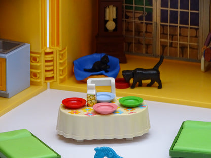 Playmobil pièce unique «La maison jaune» d'occasion PLAYMOBIL - Dès 6 ans | Ref 13439