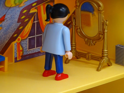 Playmobil pièce unique «La maison jaune» d'occasion PLAYMOBIL - Dès 6 ans | Ref 13439