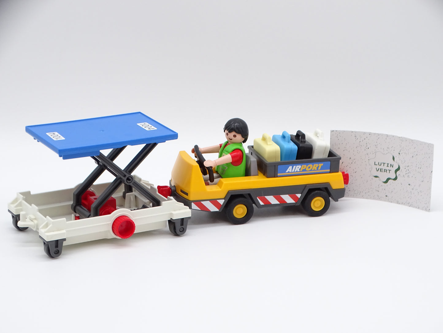 Playmobil pièce unique «Le Bagagiste» d'occasion PLAYMOBIL - Dès 6 ans | Ref 13448