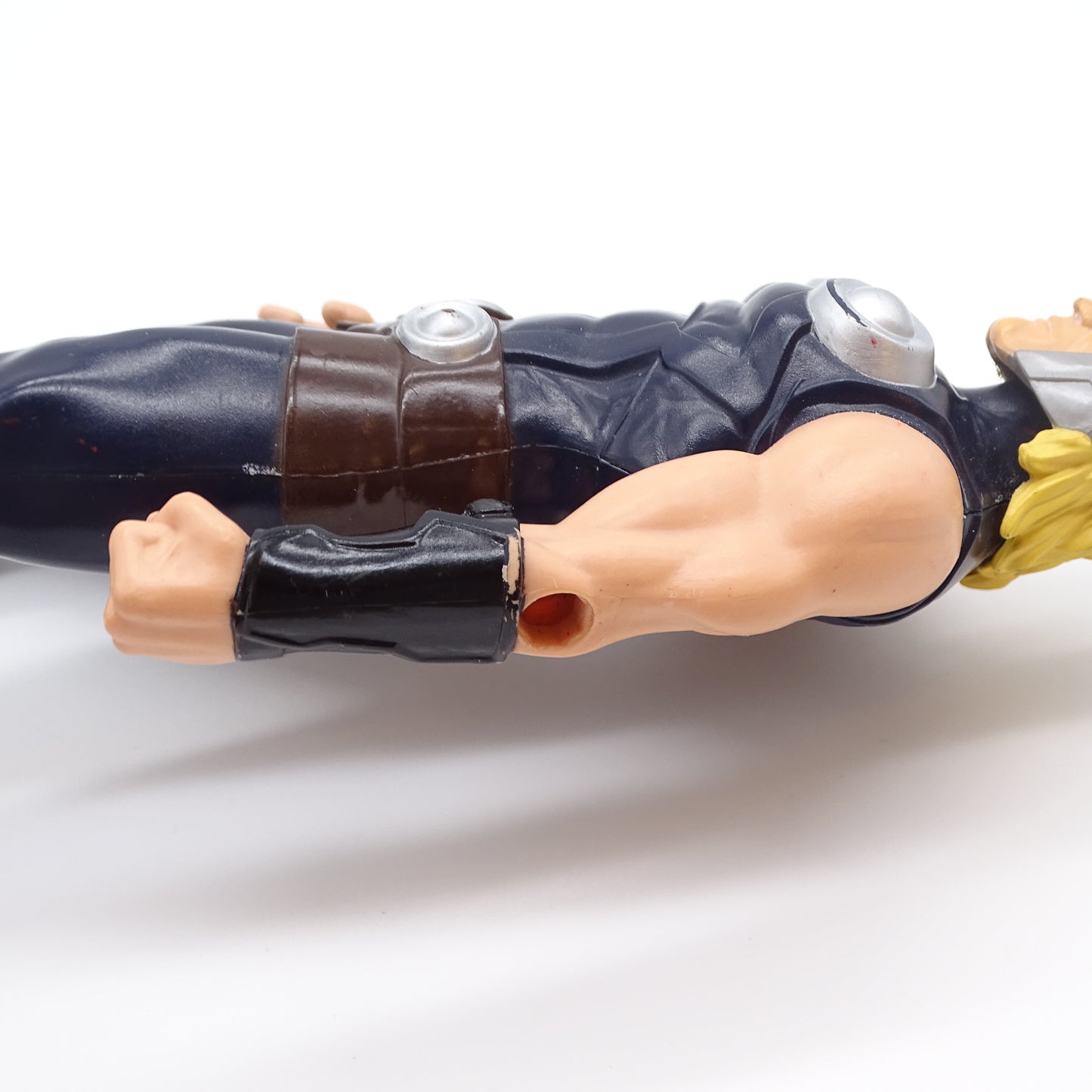 Figurine Thor en tenue Comics d'occasion HASBRO - Dès 5 ans | Ref 14141
