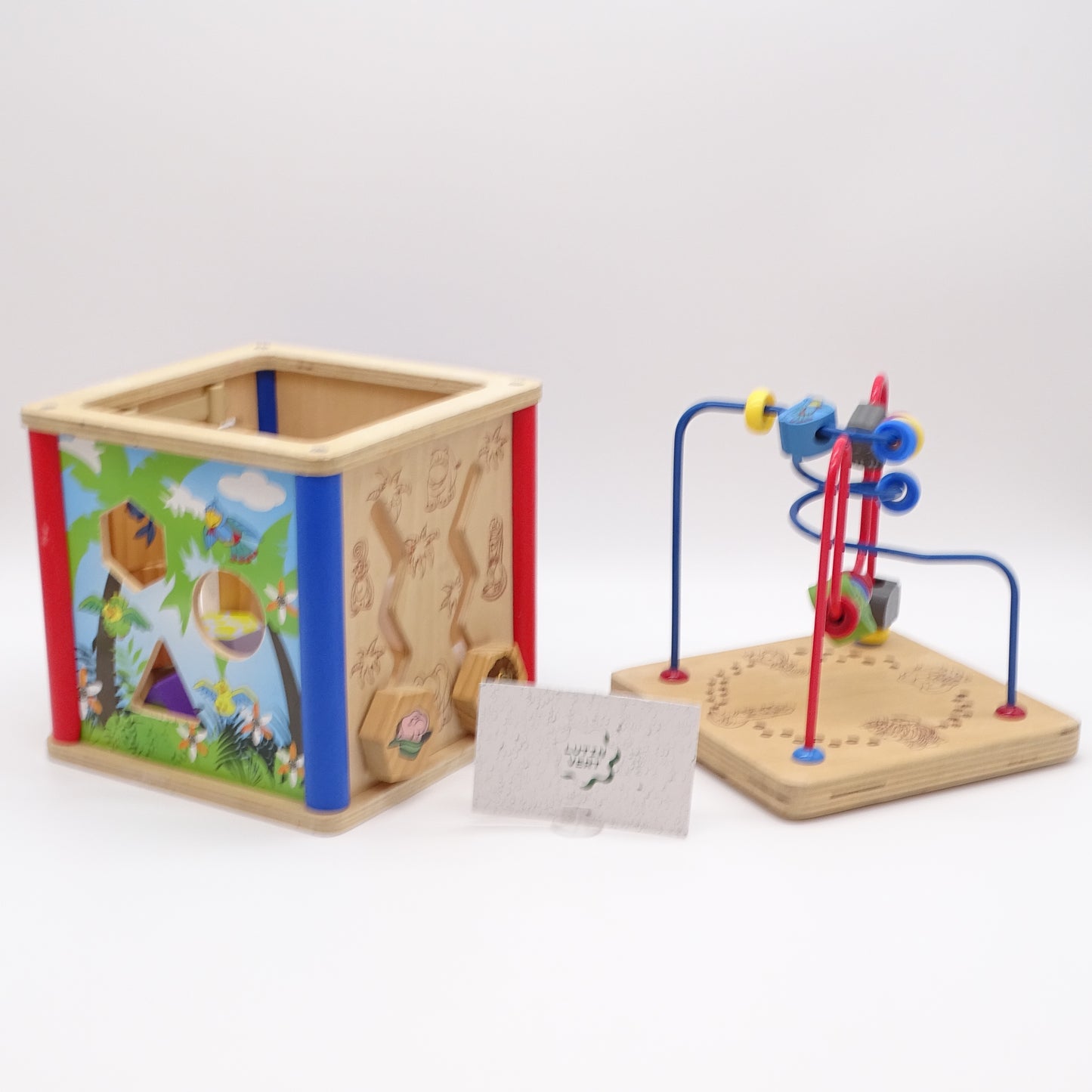 Cube d’éveil en bois avec Labyrinthe de Perles PLAY TIVE JUNIOR - Dès 9 mois | Ref 14389
