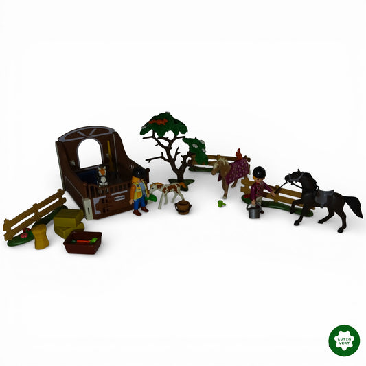 Playmobil 5112 / 5227 « Box, chevaux et cavalières » d'occasion PLAYMOBIL - Dès 4 ans | Ref 12983